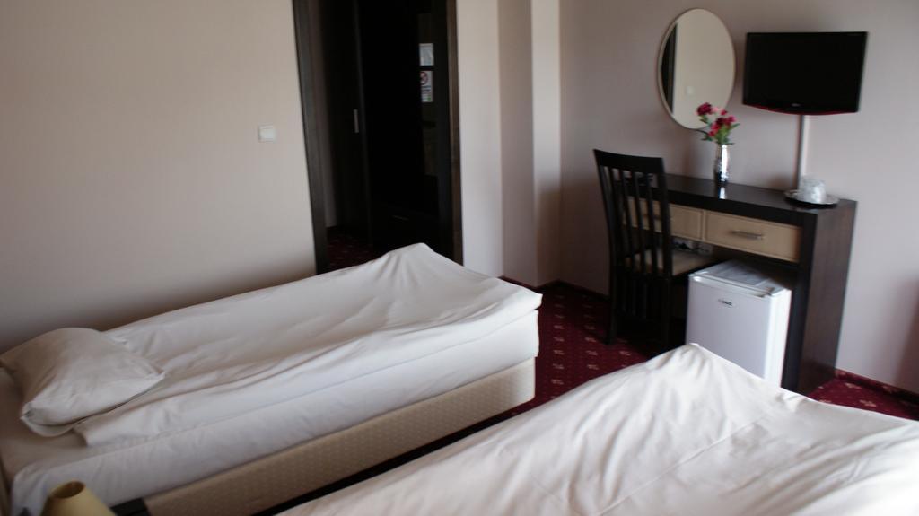 Pensiunea Novis Iasi Zimmer foto