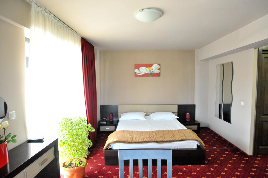 Pensiunea Novis Iasi Zimmer foto